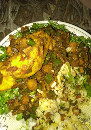 A picture of White rce with veggies and awara!.