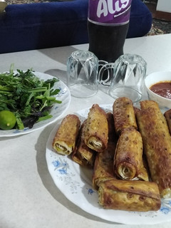 عکسی از دستور سمبوسه پیتزایی😋😋😋