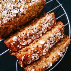 A picture of Banana Oats Loaf Cake.