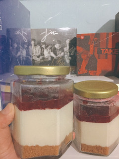 Foto resep Strawberry Cheesecake in Jar