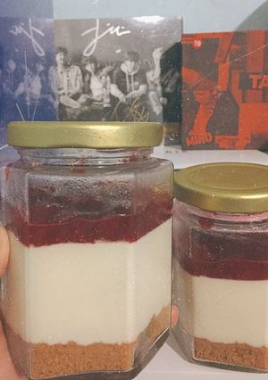 Foto resep Strawberry Cheesecake in Jar