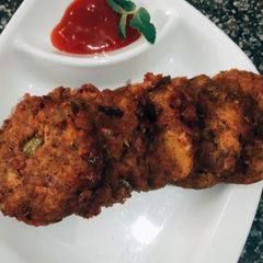A picture of Left over rice cutlets.