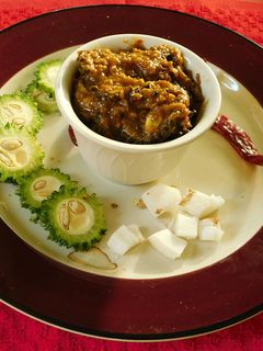 பாகற்காய் பிட்லை செய்முறை முக்கிய புகைப்படம்