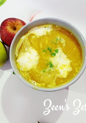 A picture of Iconic Mulligatawny Soup with Chicken.