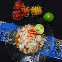 A picture of Asinan Rambutan.