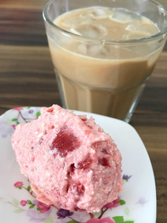 Foto resep Strawberry cheesecake #keto #fatbomb
