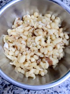 મીઠી બુંદી (Sweet Bundi recipe in gujarati) રેસીપી મુખ્ય ફોટો