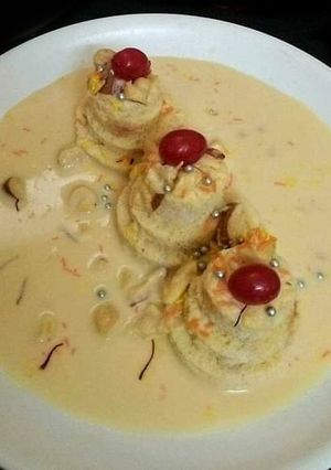 A picture of Bread dessert snow mountain.