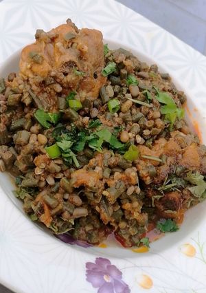 A picture of Phaliyan Chicken.