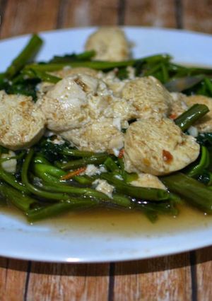 Foto resep Tumis kangkung with tofu