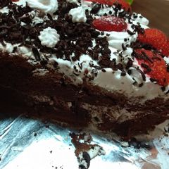Black forest cake#jikonichallenge#4weekschallenge A picture of Black forest cake#jikonichallenge#4weekschallenge.