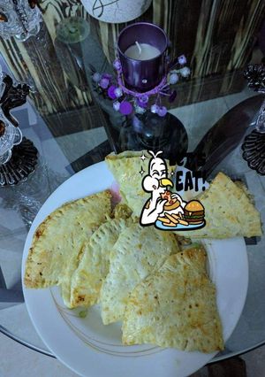 A picture of Chicken puff paties.