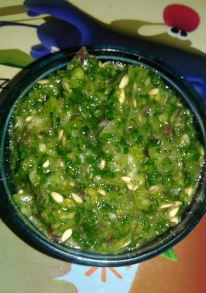 A picture of Kachar with dhaniya ki chutney.