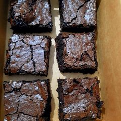 A picture of Fudge Brownies.
