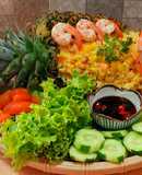 Cơm chiên trái thơm (dứa)