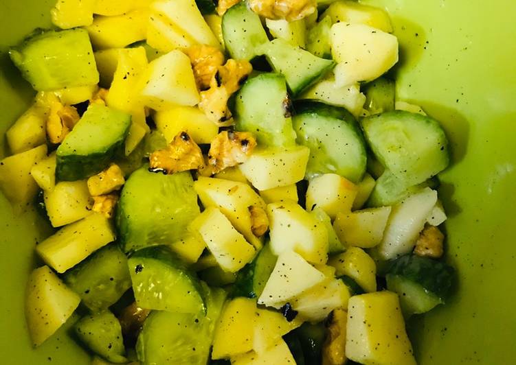 How to Prepare Ultimate Apple &amp; walnut salad