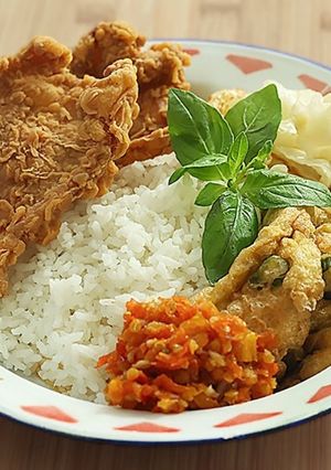 Foto resep Nasi Kulit Ayam Krispi Sambal Gledek