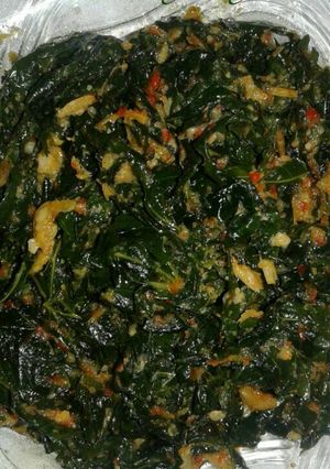 Foto resep Tumis Daun Singkong Lembut + Rebon