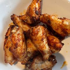 A picture of Air fryer chicken wings.