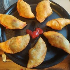 A picture of Wheat Samosa.