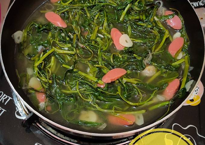 251. Tumis Kangkung Sosis