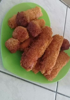 Una foto de Rollitos de jamón empanizados rellenos de queso asadero😋