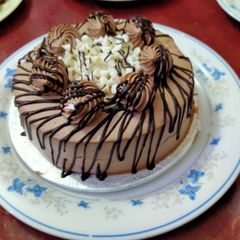 A picture of Chocolate Cream Cake.