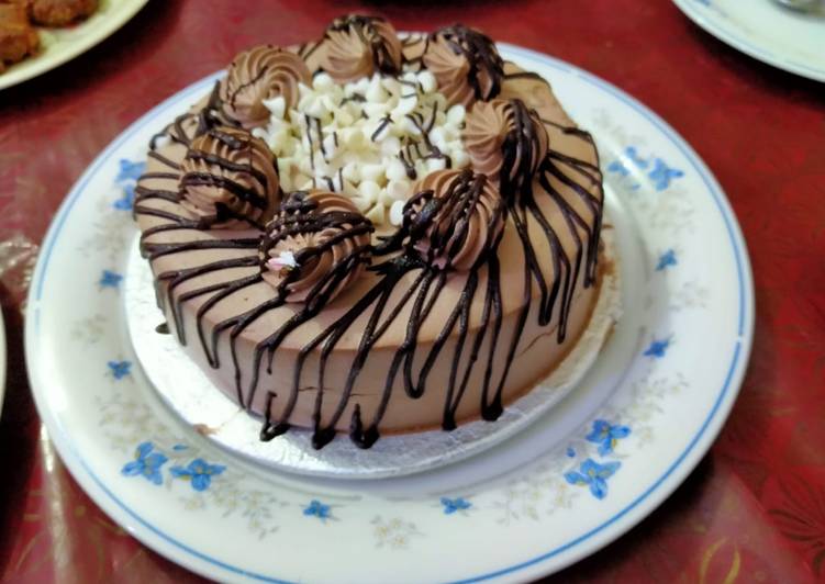 Chocolate Cream Cake