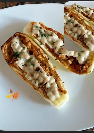 Una foto de Zucchini rellenos de seitán.🍽