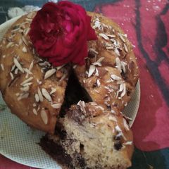 A picture of Vanila Choco Almond Cake.