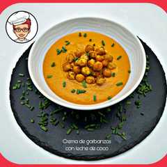 Una foto de Crema de garbanzos con leche de coco