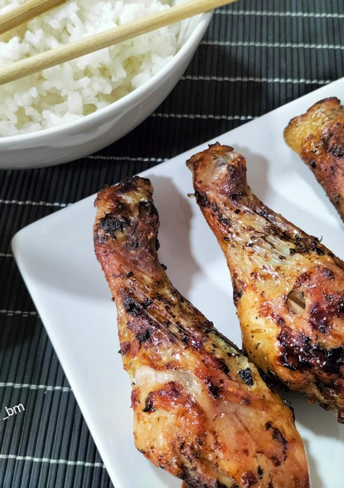 Una foto de Kai Tod -pollo frito tailandés- en airfryer