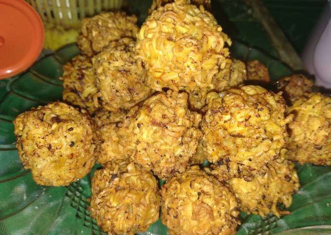 Bola bola mie daging