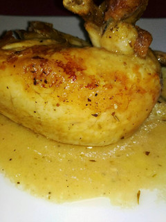 Una foto de Pollo al horno con salsa de mostaza