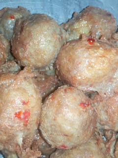 A picture of Yam balls.
