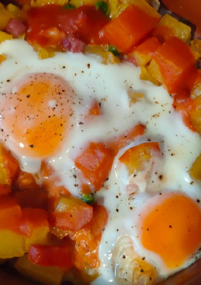 Una foto de Huevos a la cazuela
