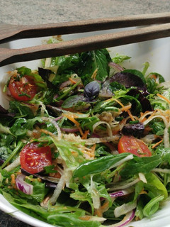 Una foto de Ensalada de brotes tiernos