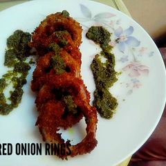 A picture of Buttermilk batter onion rings.