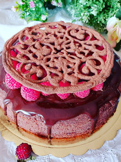 Foto di Torta lasciapassare di E. Knam con cioccolato e lamponi