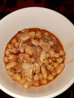 Una foto de Guiso de porotos y garbanzos