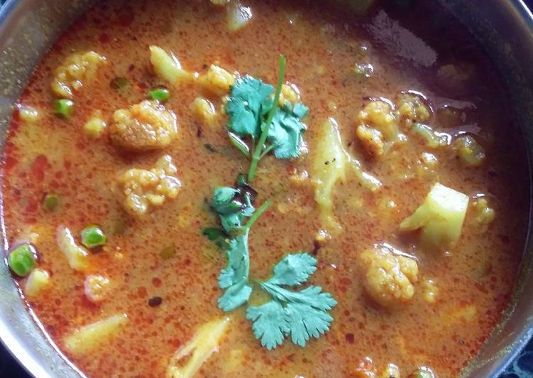 Easiest Way to Prepare Super Quick Homemade Cauliflower curry