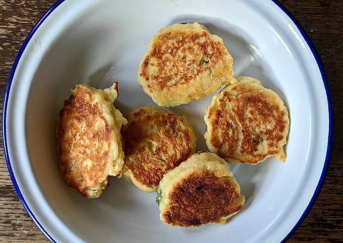 Leftover cheese fritters