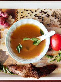 முடவாட்டுக் கிழங்கு சூப் அல்லது ஆட்டுக்கால் கிழங்கு சூப் (Muda vaattikizhanku soup) செய்முறை முக்கிய புகைப்படம்