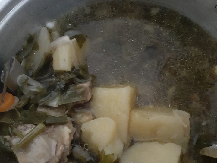 Cara Mudah Menyiapkan Resep Sop Tulang Sapi Dan Tips Biar Daging Gak Amis yang Menggugah Selera Anti Ribet, Menggugah Selera