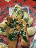Filet de Merluzacon pan Rallado y papas Crocantes