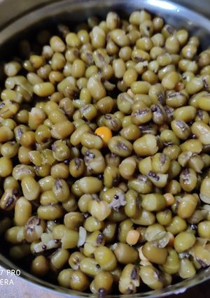 பச்சை பயிறு சுண்டல் செய்முறை முக்கிய புகைப்படம்