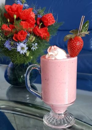 A picture of Berries Oats Smoothie.