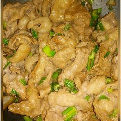 A picture of Stir-Fry of Beef with Celery.