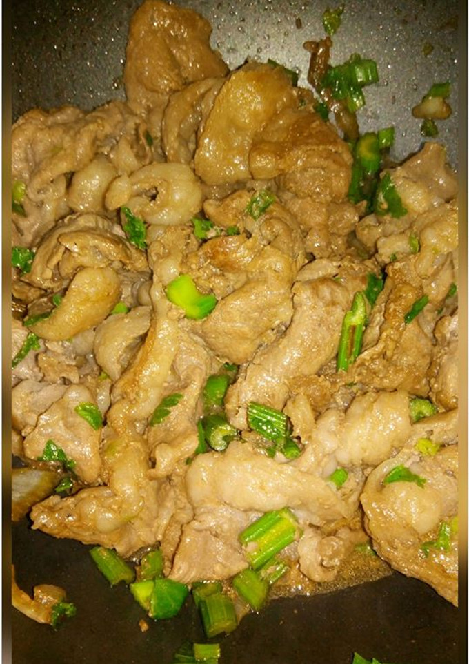 A picture of Stir-Fry of Beef with Celery.