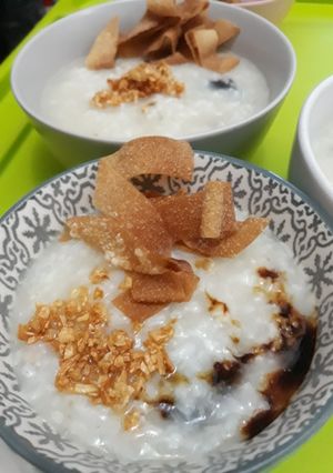 Foto resep Bubur Ayam Phitan (Century Egg Chicken Congee)